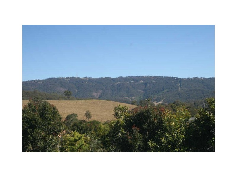 10 Pasture Place, Mount Nathan QLD 4211