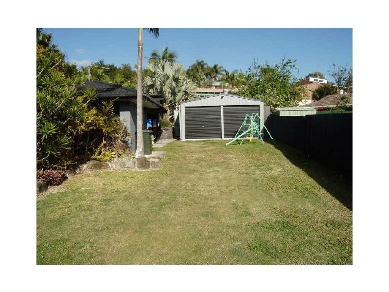 16 Angaston Avenue, Carrara QLD 4211