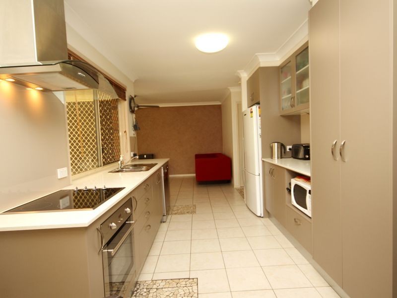 7 Glengarry Close, Highland Park QLD 4211