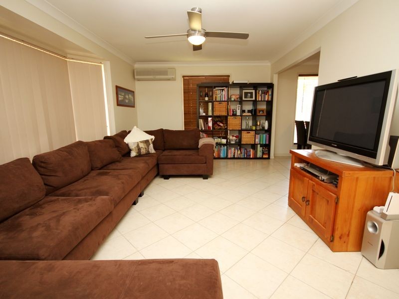 7 Glengarry Close, Highland Park QLD 4211