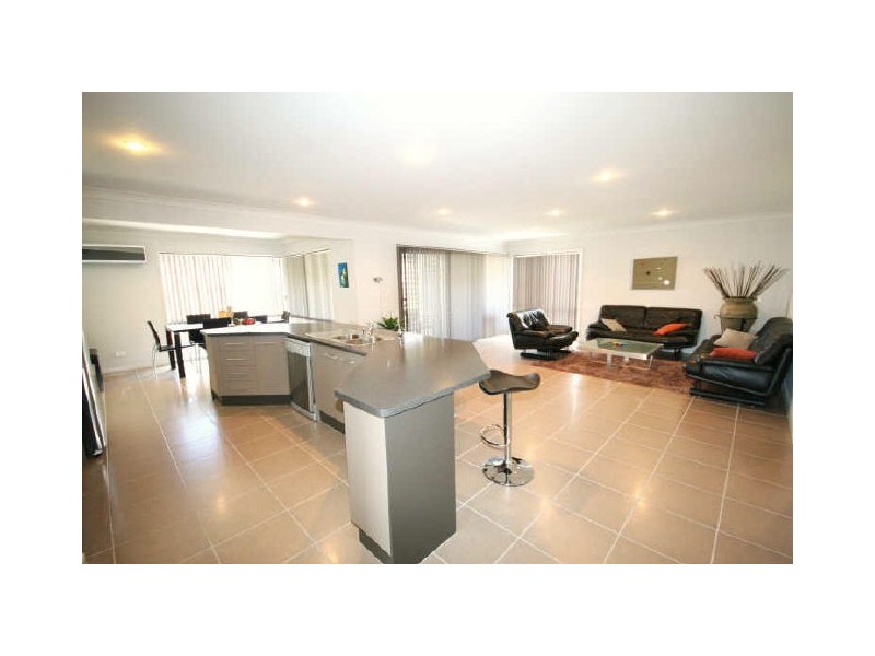 10 Abbey Rose Way, Nerang QLD 4211