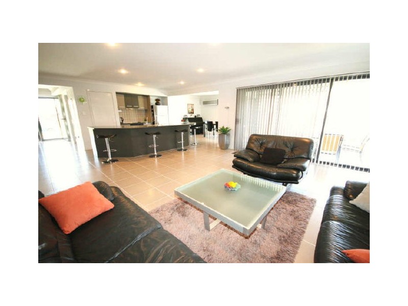 10 Abbey Rose Way, Nerang QLD 4211