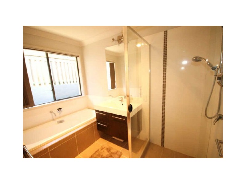 10 Abbey Rose Way, Nerang QLD 4211