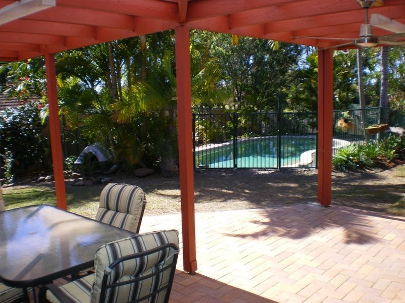 115 Explorers Way, Highland Park QLD 4211