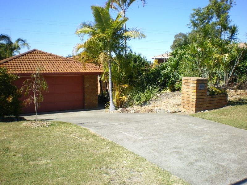 115 Explorers Way, Highland Park QLD 4211