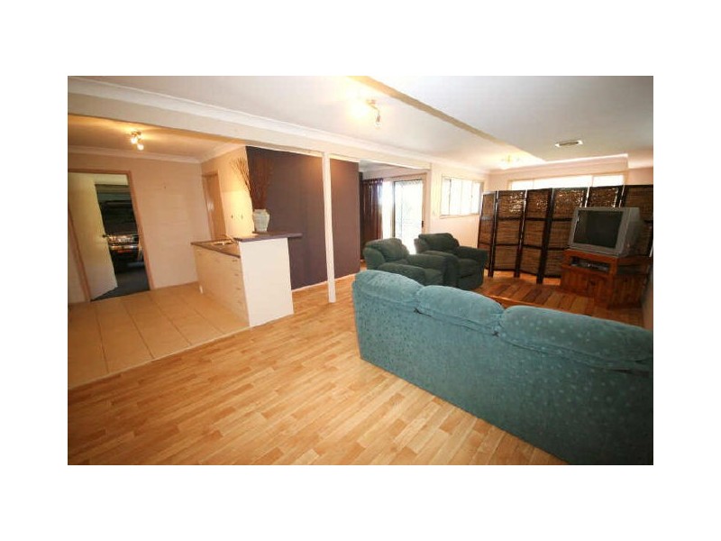 9 Kilmuir Street, Highland Park QLD 4211