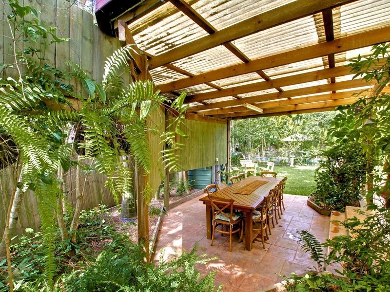 33 Mortensen Road, Nerang QLD 4211