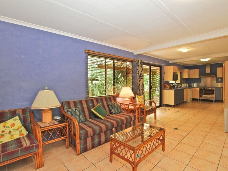 33 Mortensen Road, Nerang QLD 4211