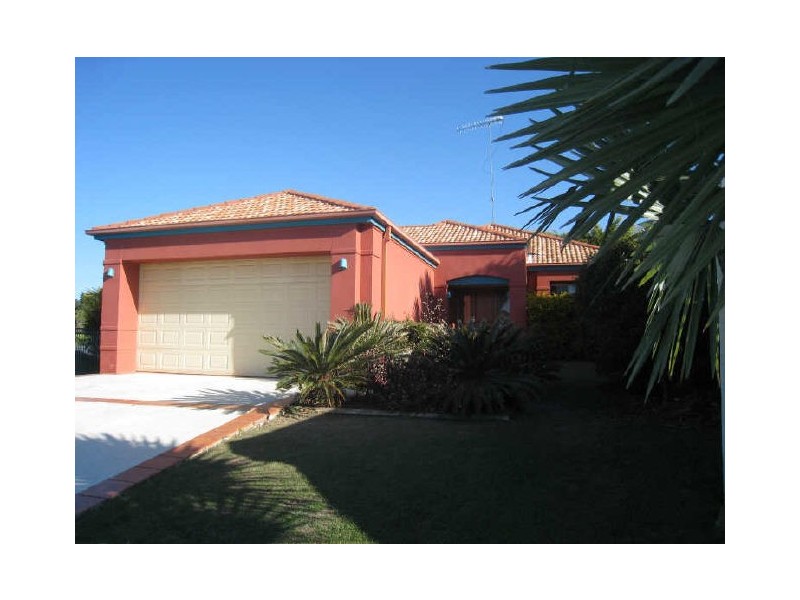 5 Berkley Court, Highland Park QLD 4211