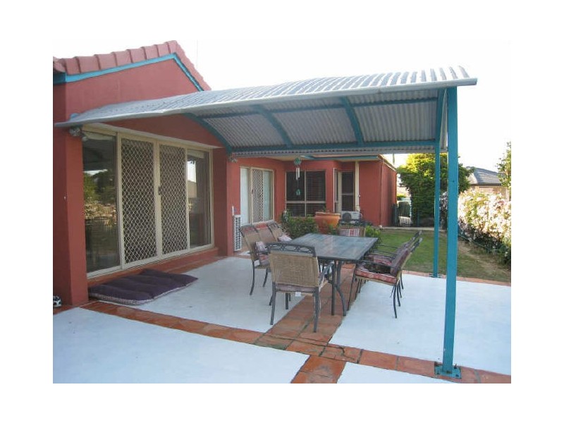 5 Berkley Court, Highland Park QLD 4211