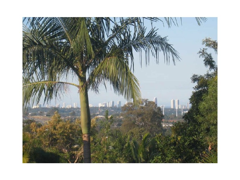 5 Berkley Court, Highland Park QLD 4211