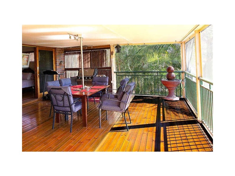 3 Kilmarnock Close, Highland Park QLD 4211