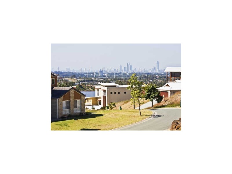 38 Tara Vista Boulevard, Highland Park QLD 4211