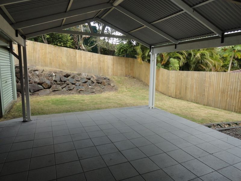 13 Richard Crescent, Highland Park QLD 4211