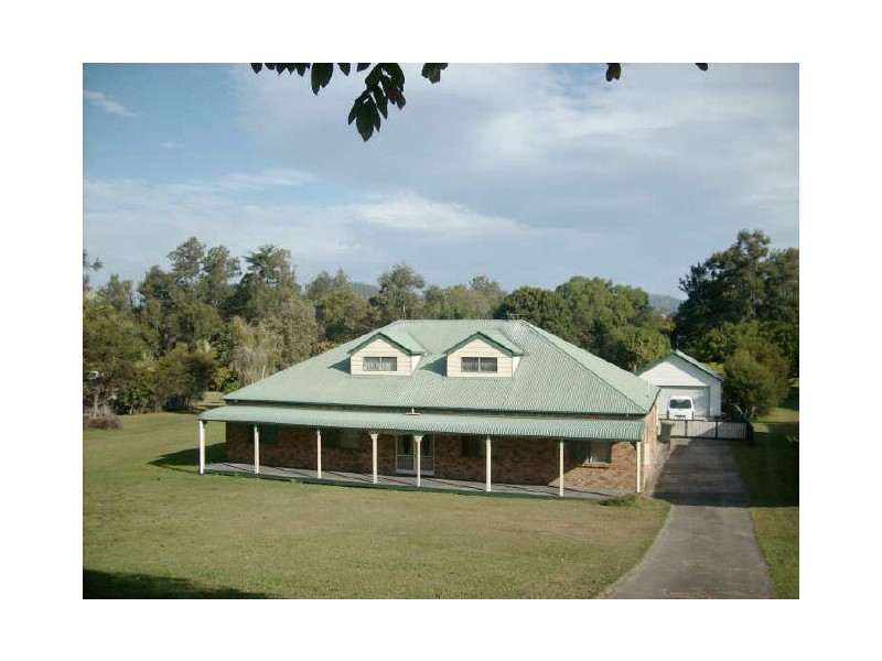 2 Yarraowee Drive, Nerang QLD 4211