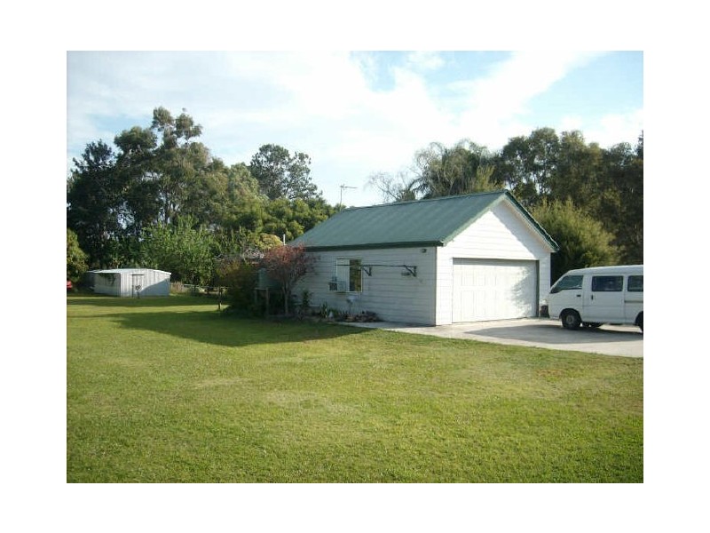 2 Yarraowee Drive, Nerang QLD 4211