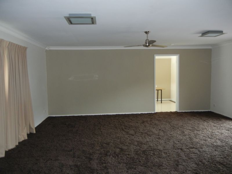 67 Nerang River Drive, Nerang QLD 4211