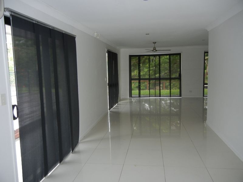 67 Nerang River Drive, Nerang QLD 4211