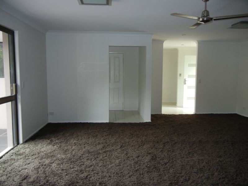 67 Nerang River Drive, Nerang QLD 4211