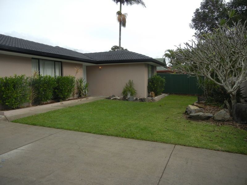 67 Nerang River Drive, Nerang QLD 4211
