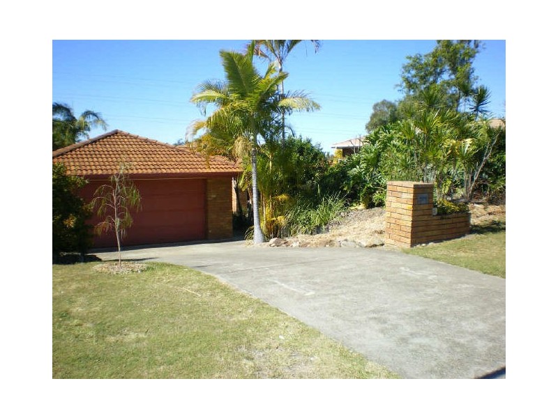 115 Explorers Way, Highland Park QLD 4211