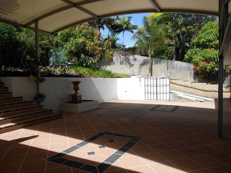 24 Yoolantie Crescent, Nerang QLD 4211