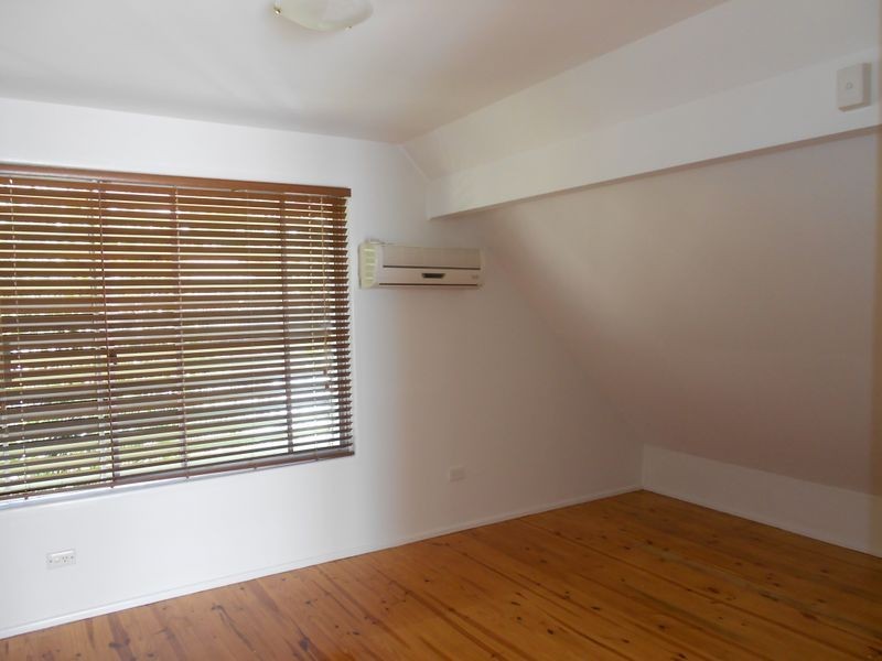 24 Yoolantie Crescent, Nerang QLD 4211
