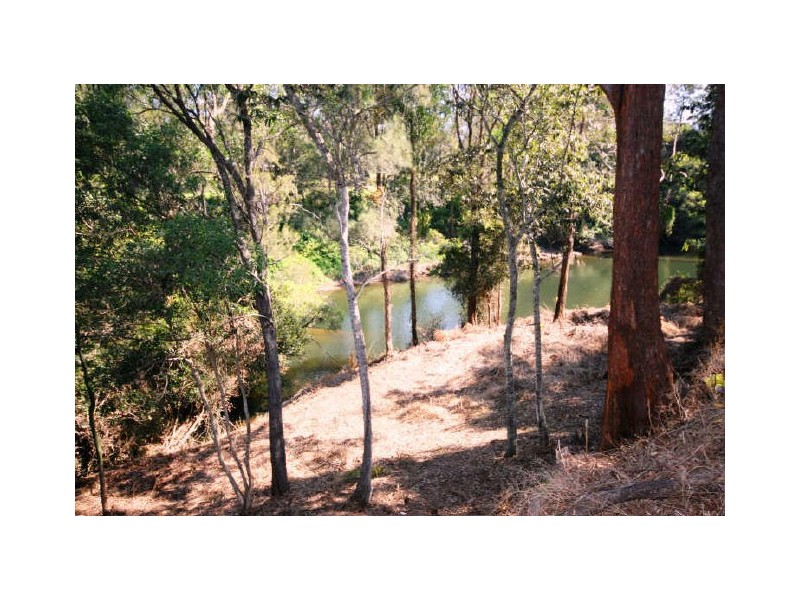 8 Rossmore Street, Nerang QLD 4211