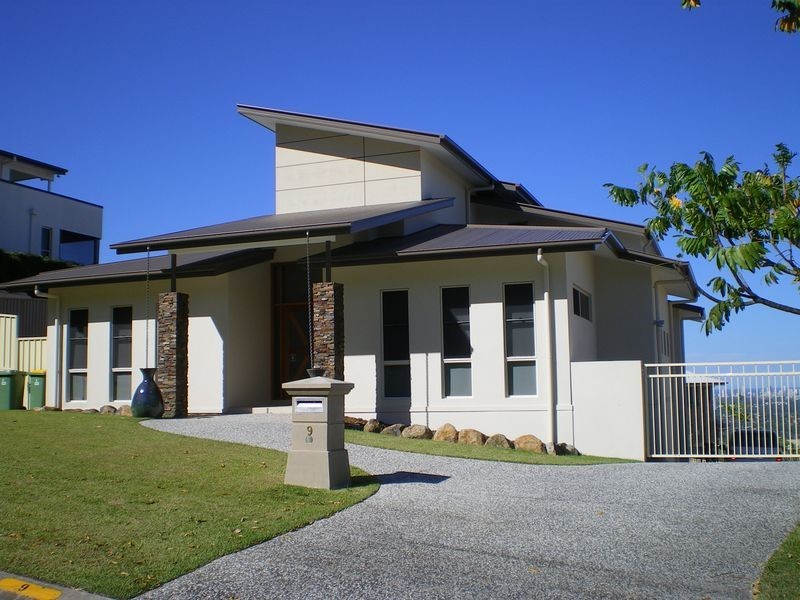 9 Chevron Rise, Highland Park QLD 4211