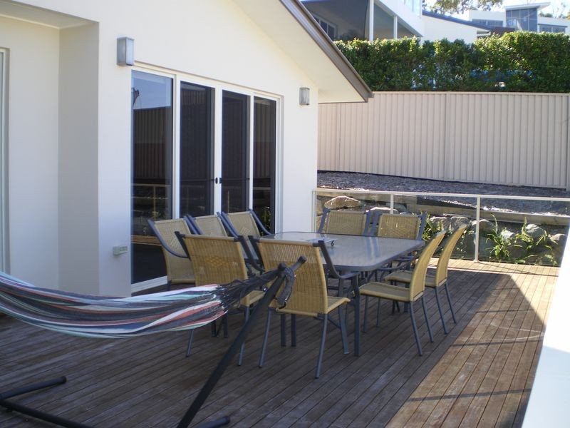 9 Chevron Rise, Highland Park QLD 4211