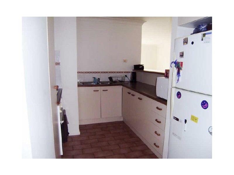 8/6 Ben Lomond Drive, Highland Park QLD 4211