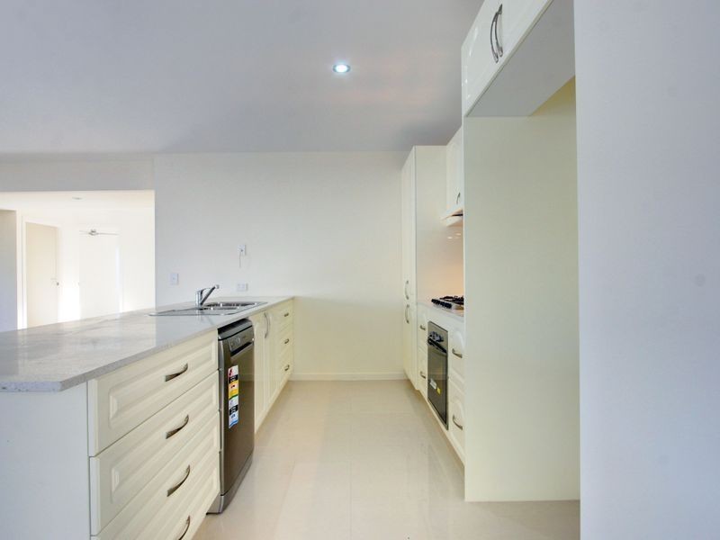 24 Alison Road, Carrara QLD 4211