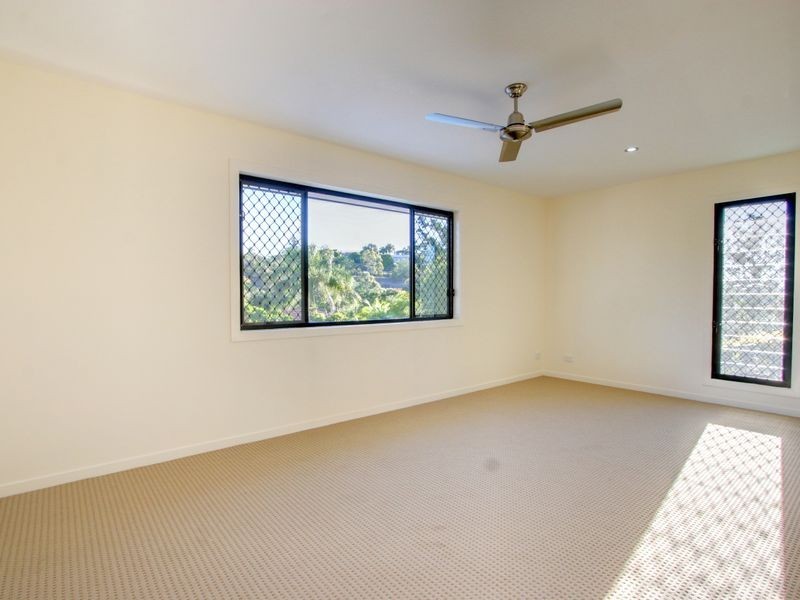 24 Alison Road, Carrara QLD 4211