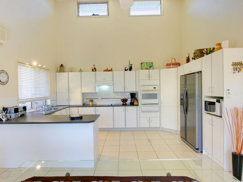 5 Kilmarnock Close, Highland Park QLD 4211