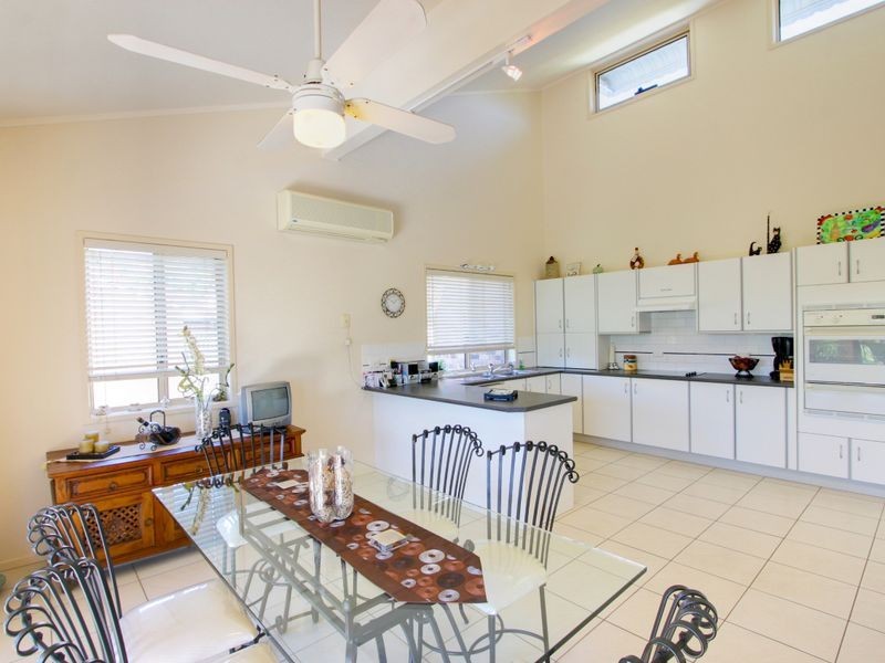 5 Kilmarnock Close, Highland Park QLD 4211