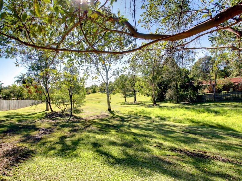 5 Kilmarnock Close, Highland Park QLD 4211