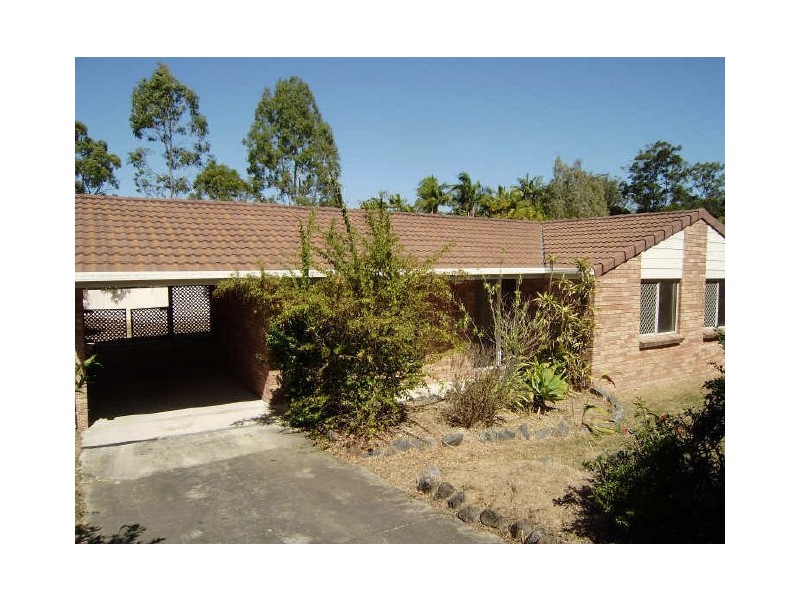 25 Kenneth Drive, Highland Park QLD 4211