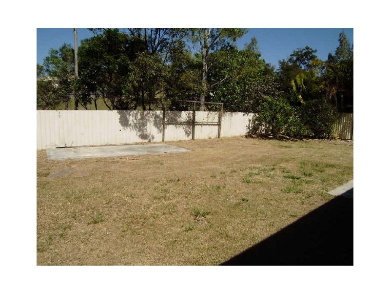 25 Kenneth Drive, Highland Park QLD 4211