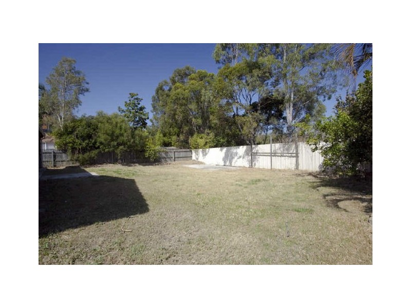 25 Kenneth Drive, Highland Park QLD 4211