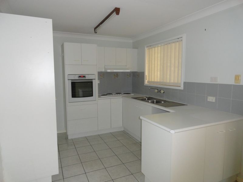 36 Yangoora Crescent, Ashmore QLD 4214