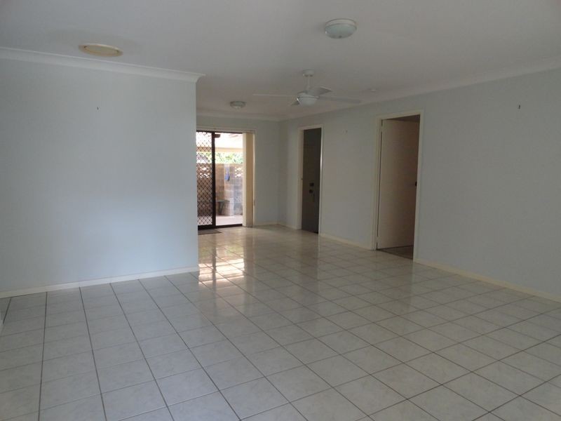 36 Yangoora Crescent, Ashmore QLD 4214