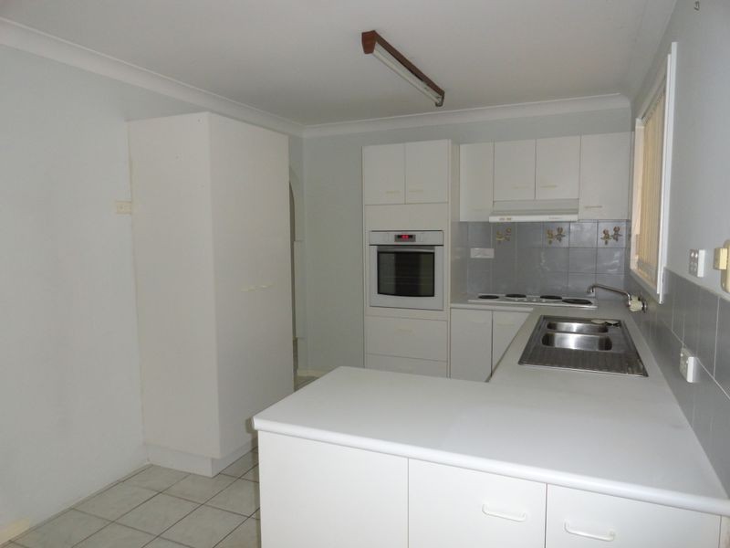 36 Yangoora Crescent, Ashmore QLD 4214