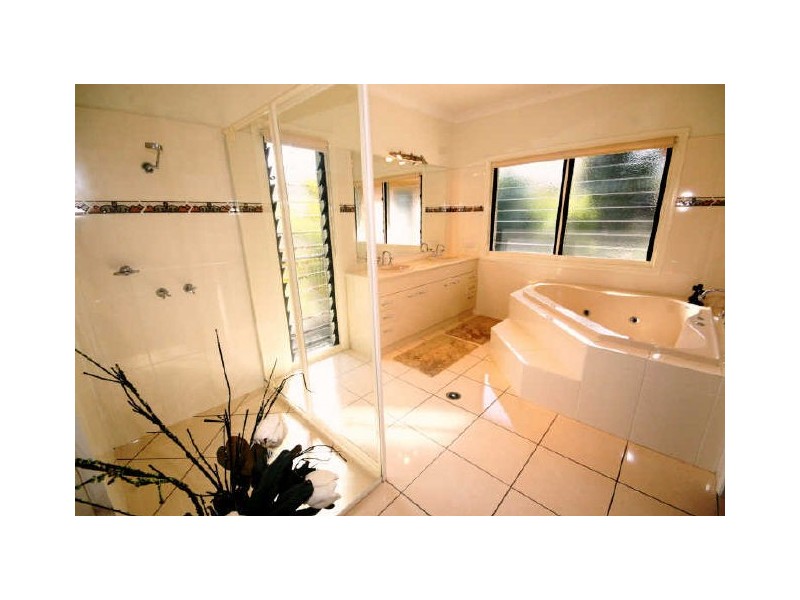 50 Pasture Place, Mount Nathan QLD 4211