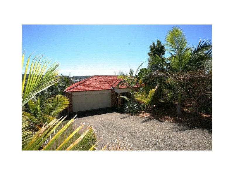 71 Paddington Drive, Carrara QLD 4211