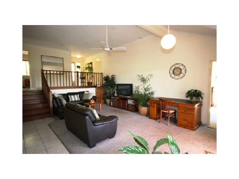 71 Paddington Drive, Carrara QLD 4211