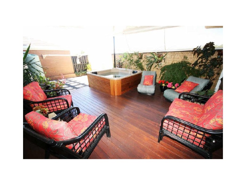 11B Abbey Rose Way, Nerang QLD 4211