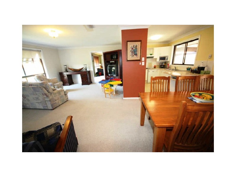 12 Whitian Drive, Carrara QLD 4211