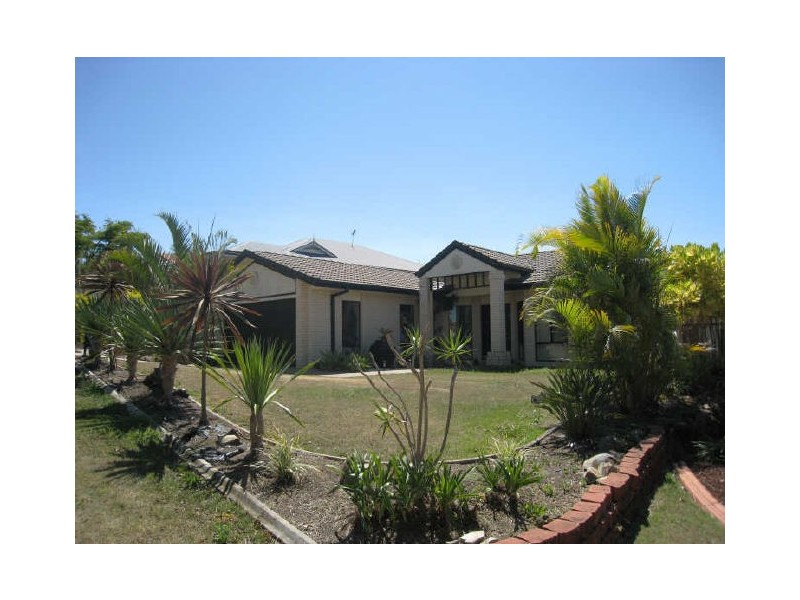 9 Marriott Way, Highland Park QLD 4211