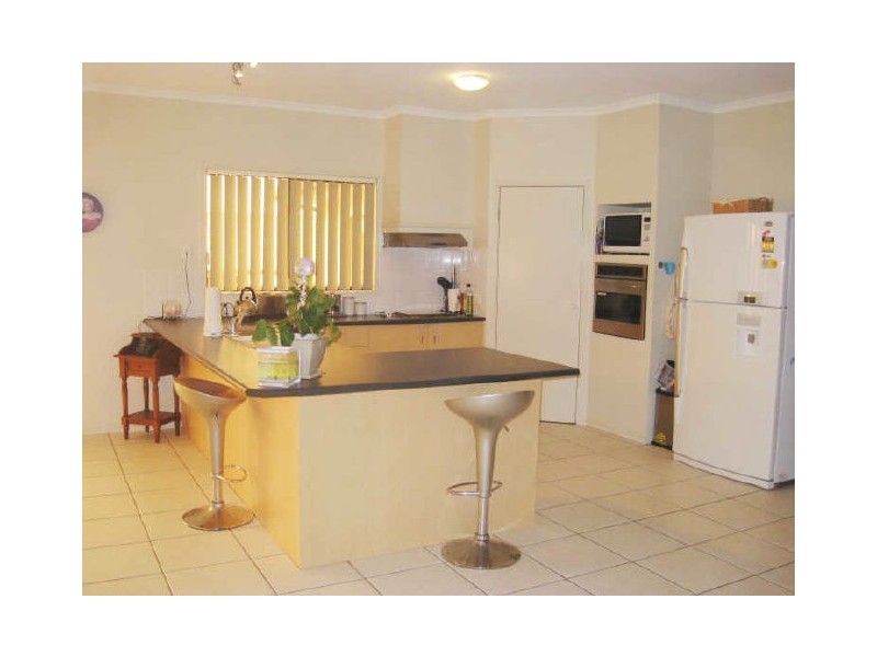 9 Marriott Way, Highland Park QLD 4211
