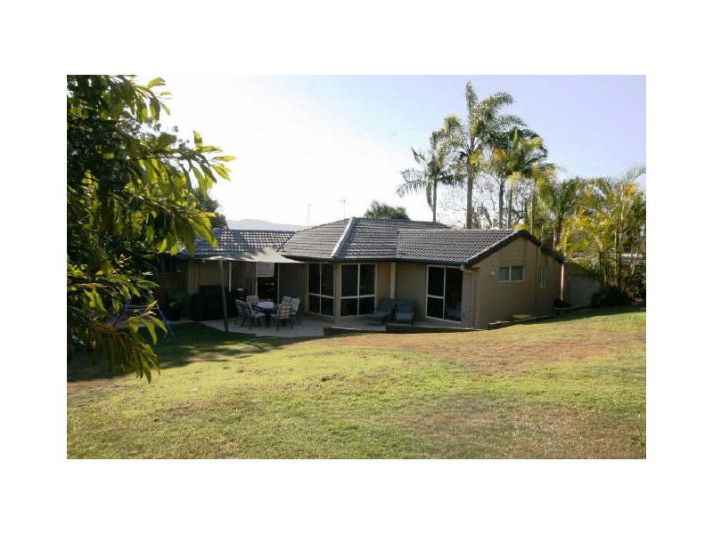 17 Avonbury Court, Carrara QLD 4211